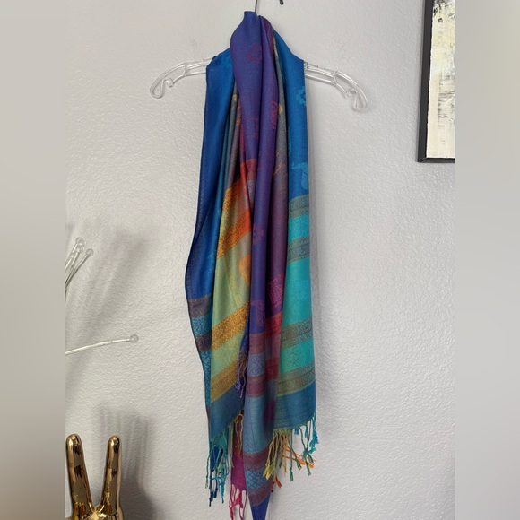 NWT Chilean Alpaca 100% Pashmina. Blue, Purple, Gold W/shades of pink & green. - Picture 3 of 13